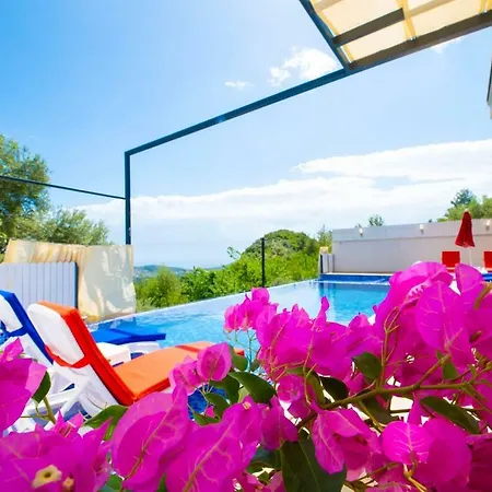 Medine Villa *